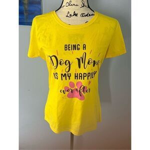 Fruit of the Loom Graphic Tee “Being A Dog Mom IS MY HAPPY ever after” slogan wo